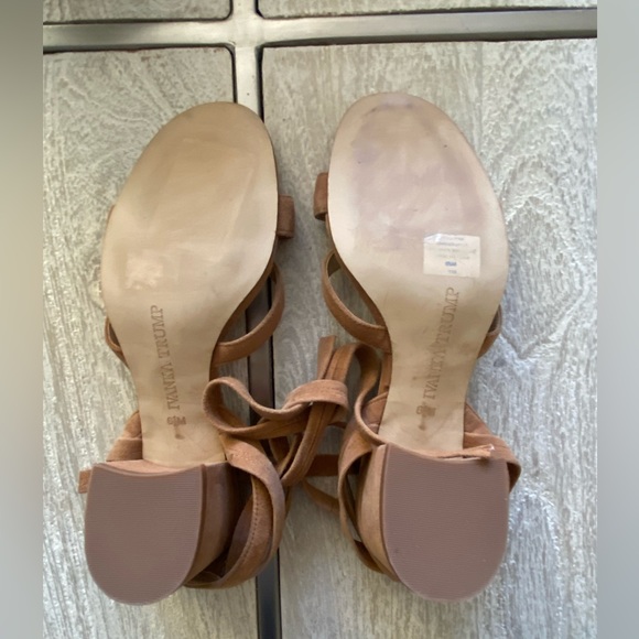 NEW Ivanka Trump suede ankle strap, sandals. - Picture 5 of 5